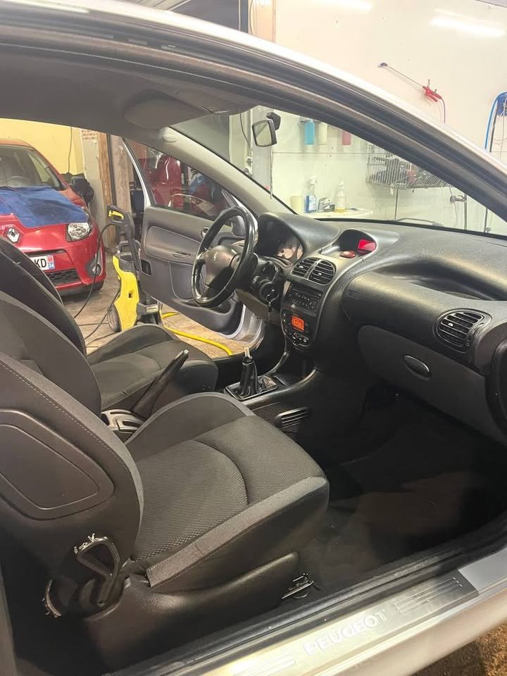 2007 Peugeot 206 · Coupe – Image 2